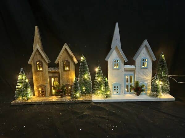 34CM Wooden Light Up House Ornament - Festive Christmas Decoration - Lighted Decor - Christmas Scene - Party Supplies