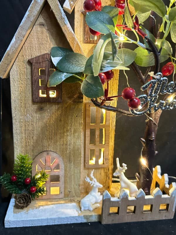 LED Christmas Wooden House Christmas Wooden Ornaments with Lights Glowing Xmas Tree Decorations Shelf Fireplace Table Centerpiece Holiday Party Supplies Favors