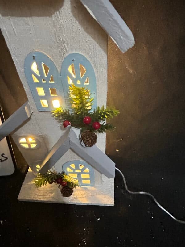 OEM&ODM Christmas Lighted Houses LED Wooden, Christmas Table Centerpiece Holiday Decorative Lights