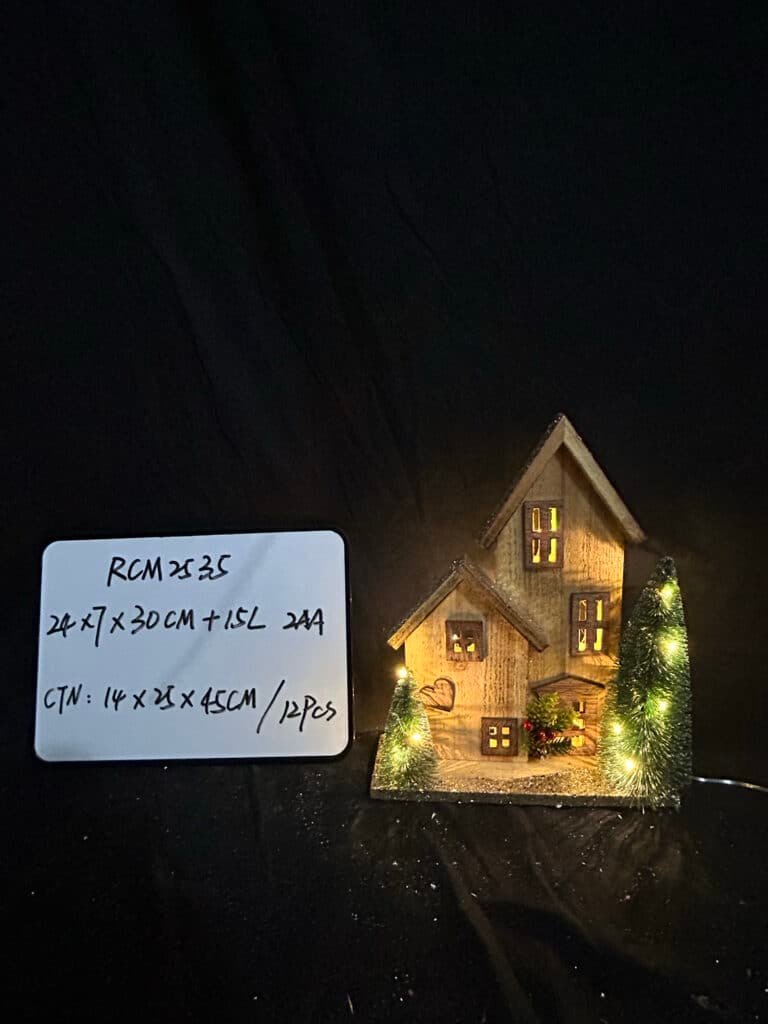 35cm Led Lighted Holiday Village Christmas Decoration