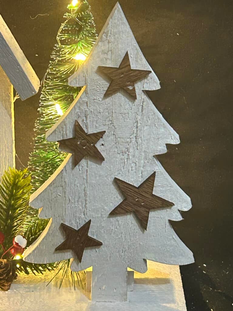 Latest design Popular Christmas decoration Cute Christmas Artware LED lighting Wooden House