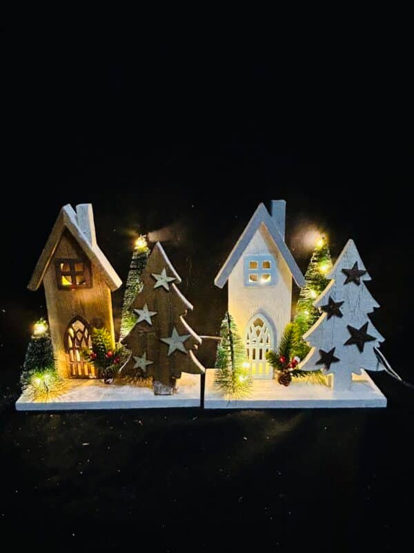 Latest design Popular Christmas decoration Cute Christmas Artware LED lighting Wooden House