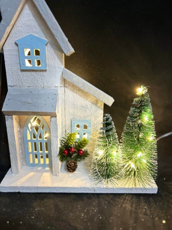 Promotional Wooden Village House LED Wooden House Light Wooden House Desktop Ornament Holiday Home Decor