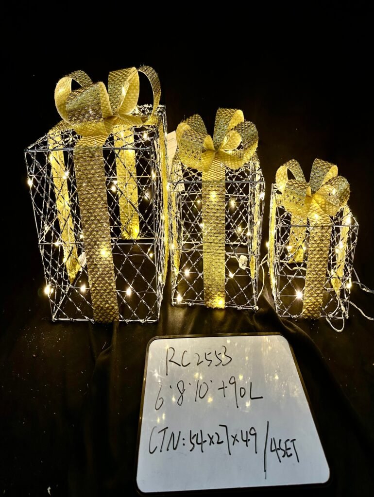 Christmas Lighted Gift Boxes: Set of 3 Light Up Presents Christmas Decoration for Indoor Xmas Tree Outdoor Yard Holiday, Battery Operated Gift Boxes with Pre-lit Warm Lights