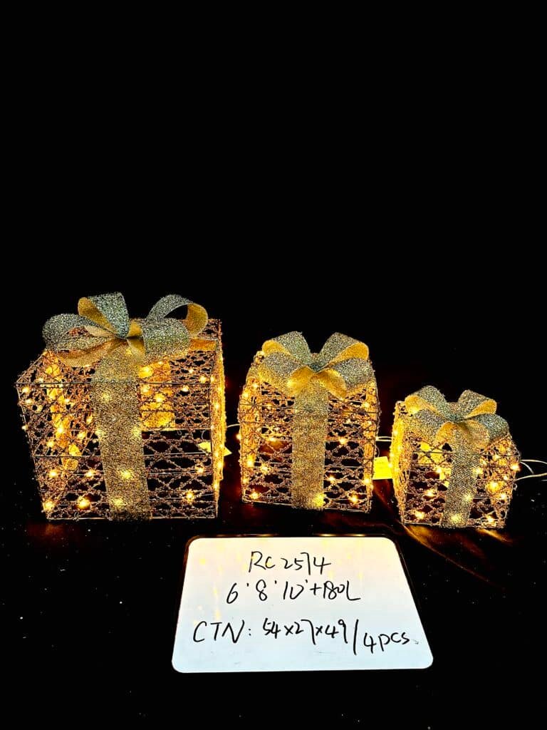 Christmas Decorations, Purtuemy Set of 3 Christmas Lighted Gift Boxes 180 LED Light up Xmas Present Ornament for Tree Indoor Outdoor Yard Holiday Door, Christmas Lights