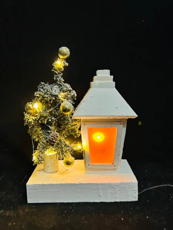 Christmas Streetlamp Model Ornament Unique Wooden Showcase Decor for Holiday Centerpieces Tabletop Adornment Scene Layout Safe Charming Decoration for Home Office