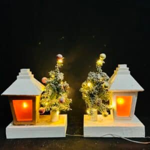 Christmas Streetlamp Model Ornament Unique Wooden Showcase Decor for Holiday Centerpieces Tabletop Adornment Scene Layout Safe Charming Decoration for Home Office