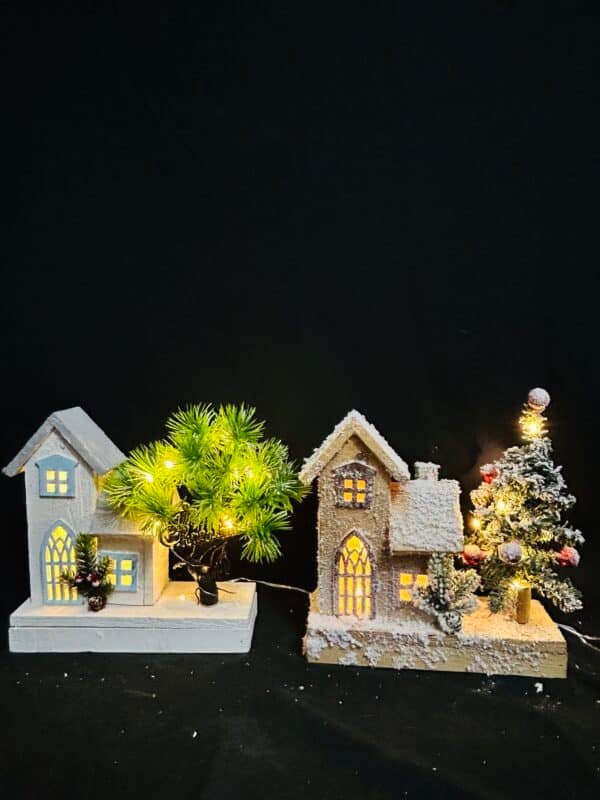Light- Up Cristmas House Ornament LED Wooden Lighted Christmas Village House Model Ornaments Lighted Holiday Christmas Decoration