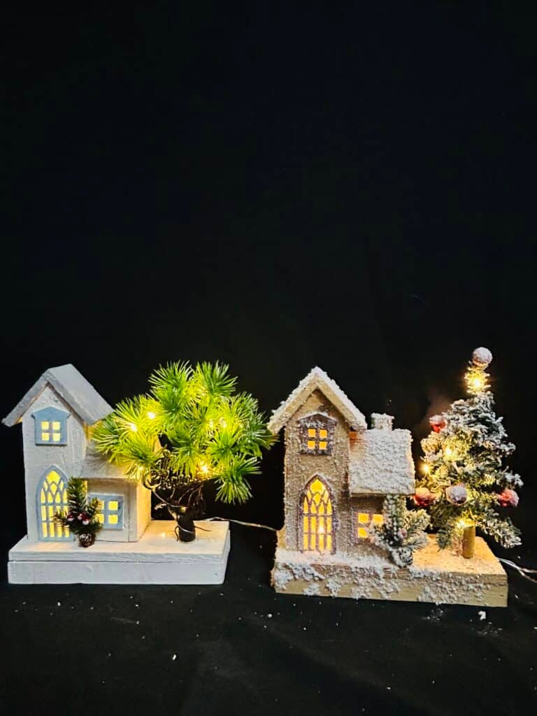 Light- Up Cristmas House Ornament LED Wooden Lighted Christmas Village House Model Ornaments Lighted Holiday Christmas Decoration